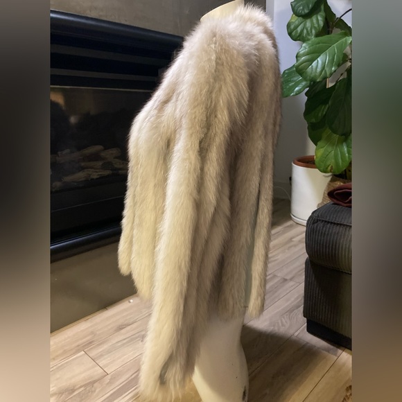 Vintage Fur Coat - Picture 5 of 7